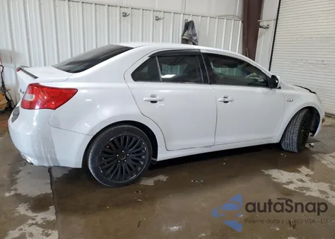 2012 Suzuki Kizashi Se z USA, uszkodzony, nr VIN JS2RF9A3XC6100827